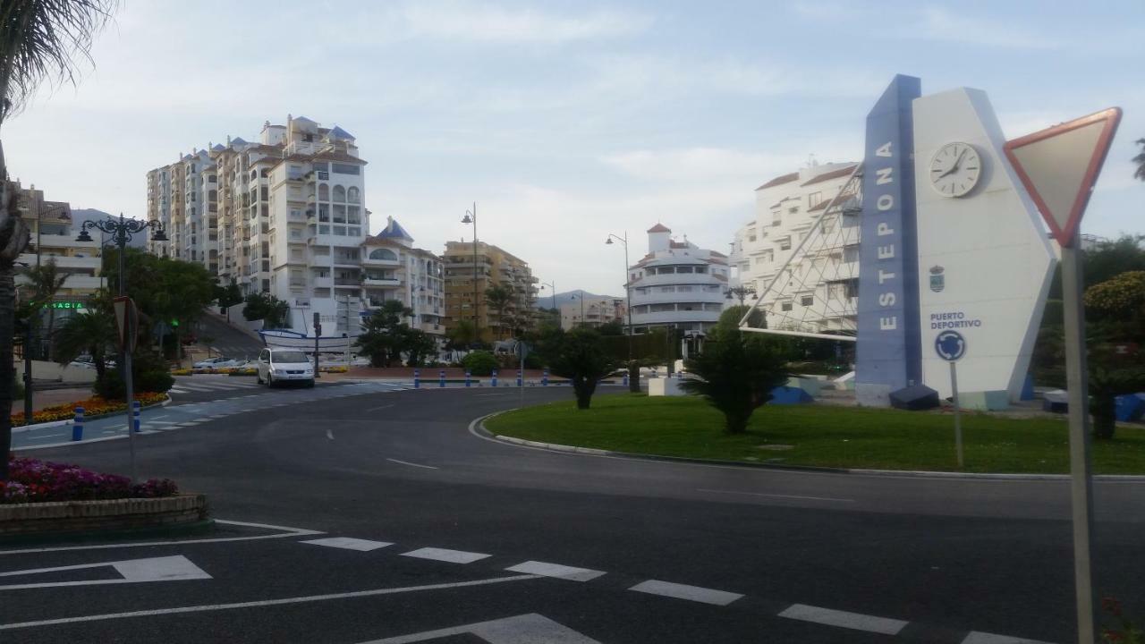 Puerto Deportivo Estepona Exterior photo